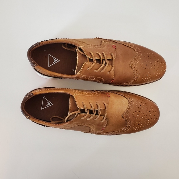 Leather Wingtip Oxford in Tan/Brown - Picture 9 of 13
